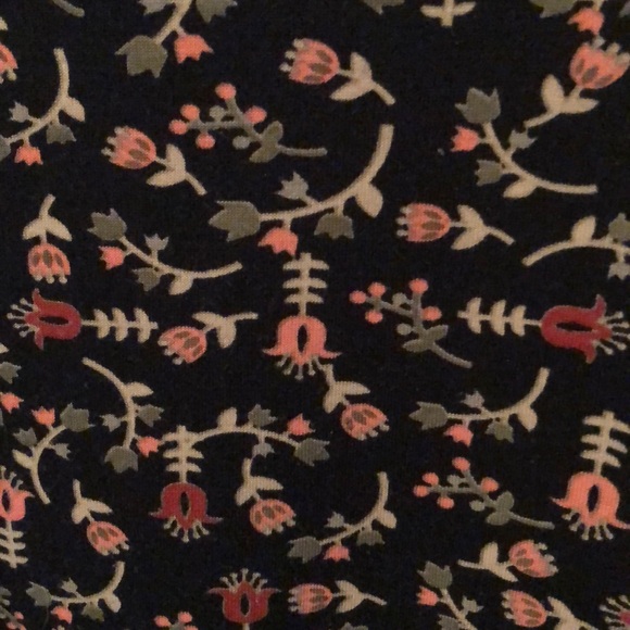 LuLaRoe floral Perfect - Picture 2 of 6